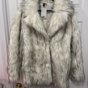 Fluffy fur coat oversized design